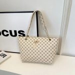 Elegant Ladies Side Bag - Image 3